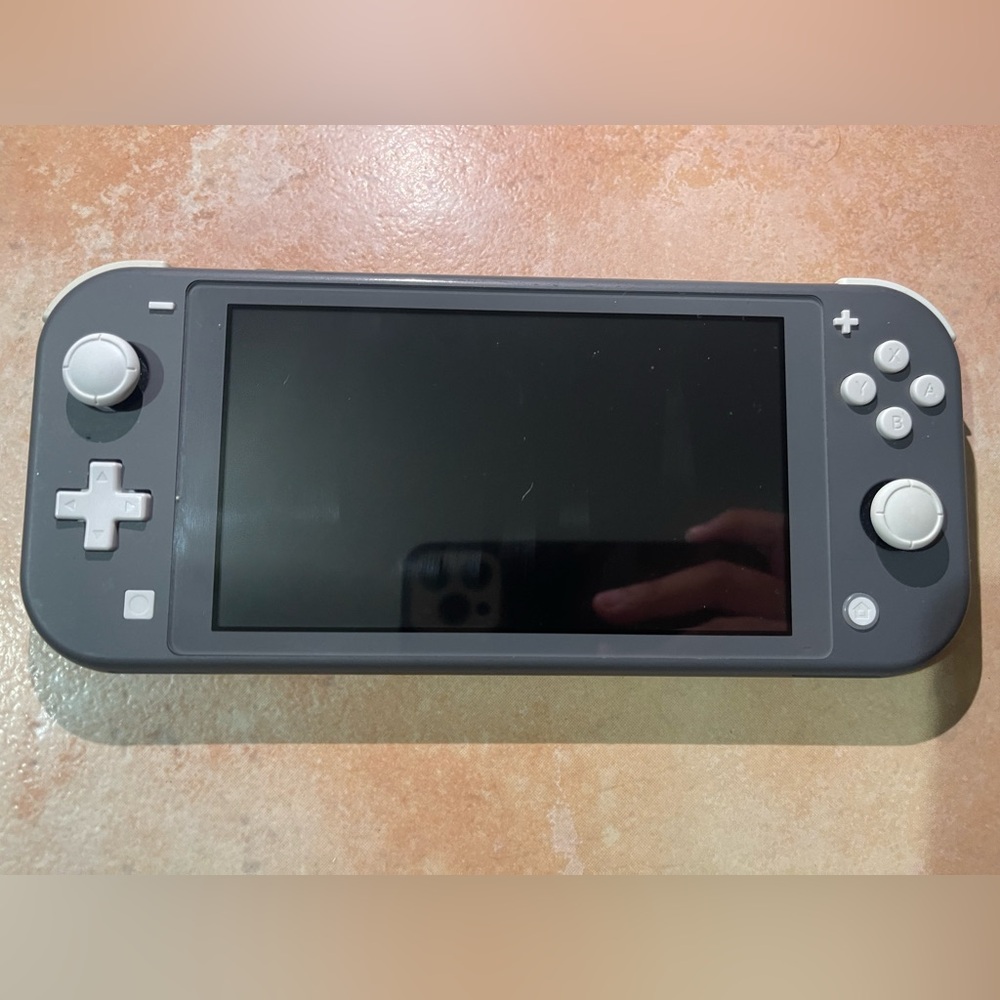Nintendo Switch Lite Gray - Portable with 3 games + Charger Included
